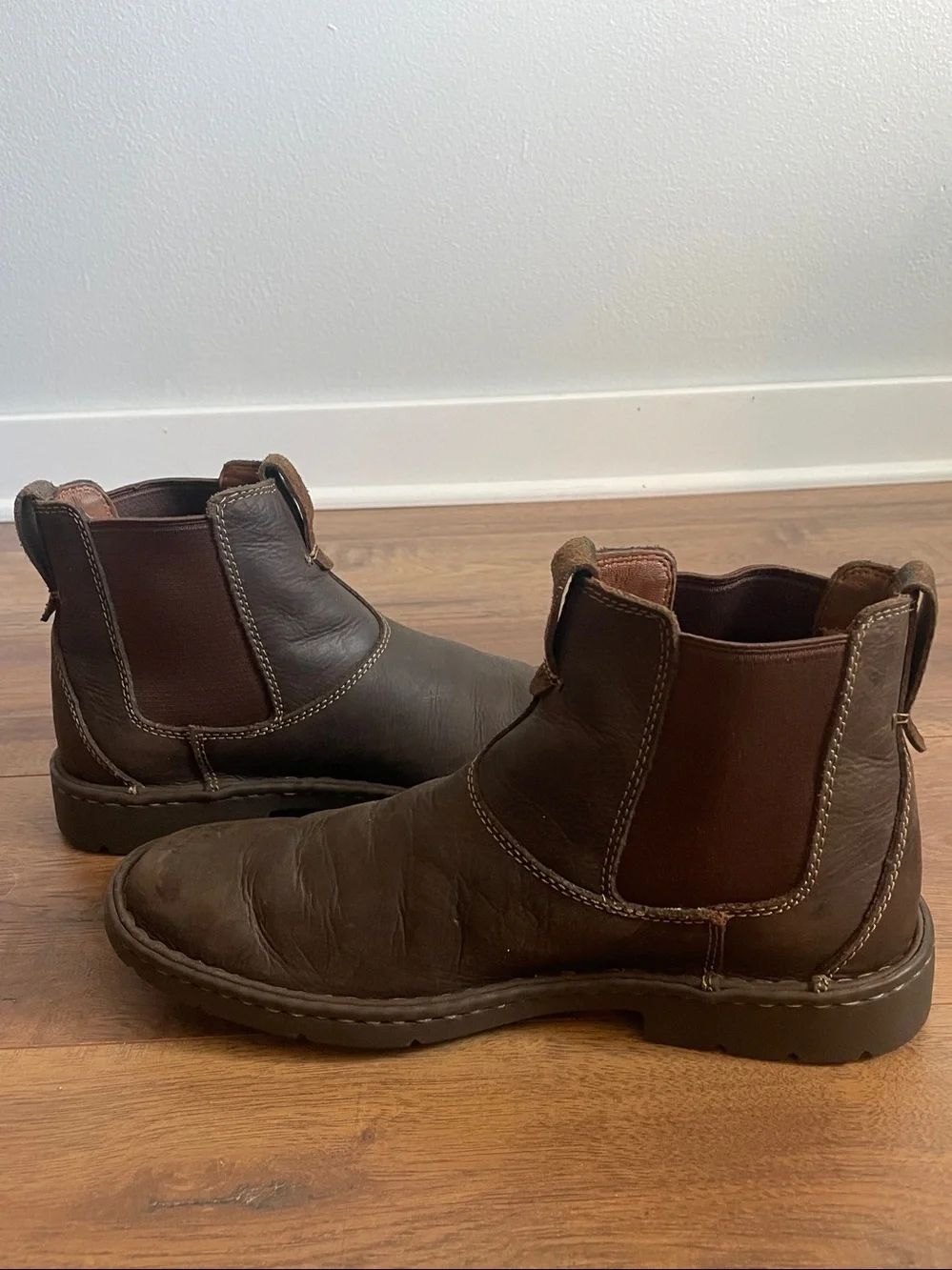 Clarks 1825 Men’s Chukah Boots Size 8